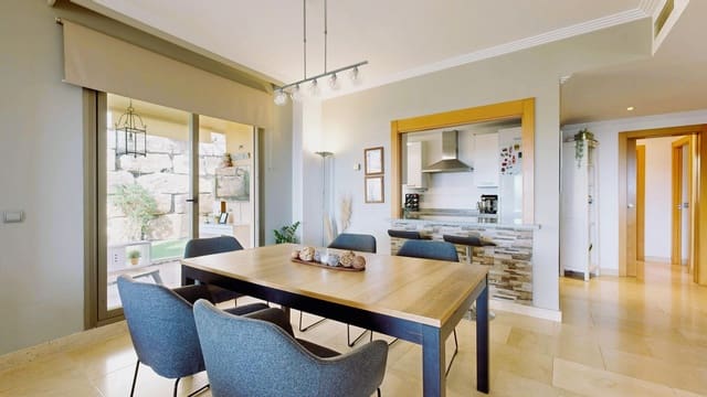 Apartamento de 4 habitaciones en El Paraíso, Benahavís en venta con piscina - 639.000 € (Ref: 9648386)