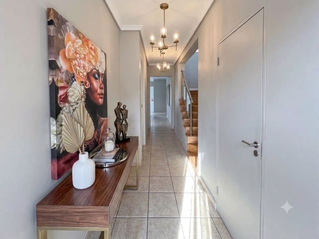 3 bedroom Villa for sale in Mijas - € 465,000 (Ref: 9648387)
