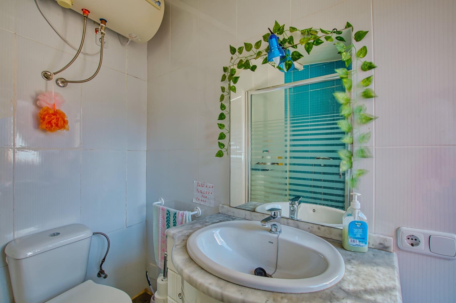 Finca/Casa Rural de 4 habitaciones en Alcaucín en venta con piscina - 375.000 € (Ref: 9656286)