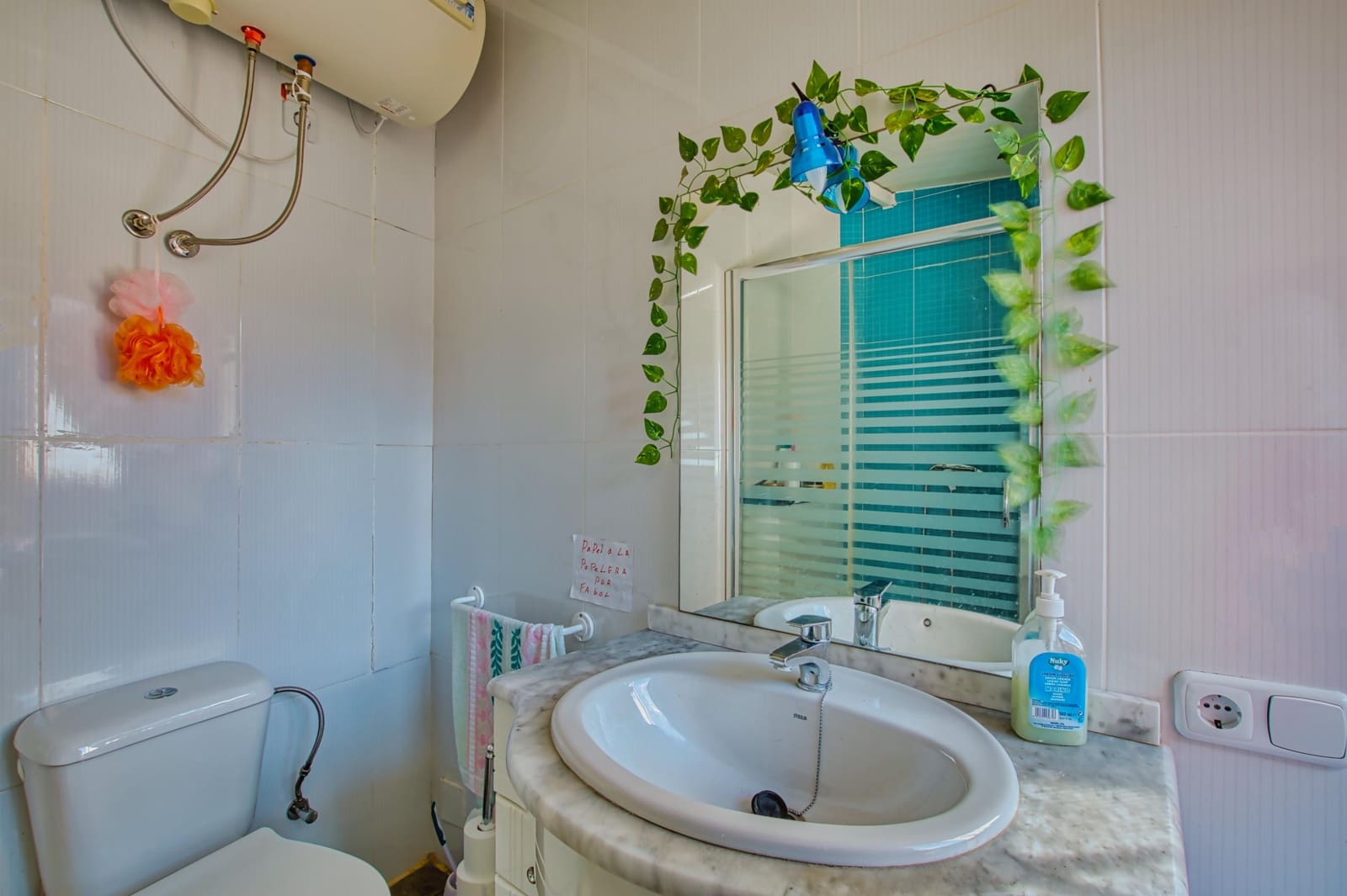 Finca/Casa Rural de 4 habitaciones en Alcaucín en venta con piscina - 375.000 € (Ref: 9656286)