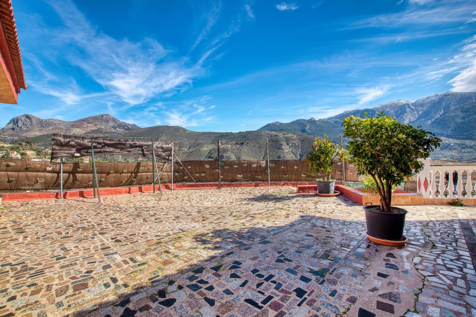 4 bedroom Finca/Country House for sale in Alcaucin with pool - € 375,000 (Ref: 9656286)