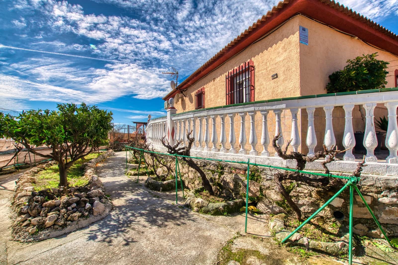 4 bedroom Finca/Country House for sale in Alcaucin with pool - € 375,000 (Ref: 9656286)