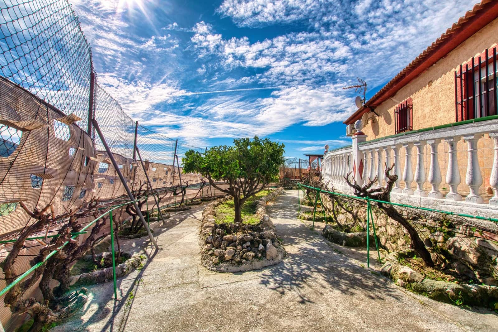 4 bedroom Finca/Country House for sale in Alcaucin with pool - € 375,000 (Ref: 9656286)