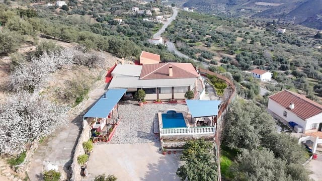 4 bedroom Finca/Country House for sale in Alcaucín with pool - € 355,000 (Ref: 9656286)