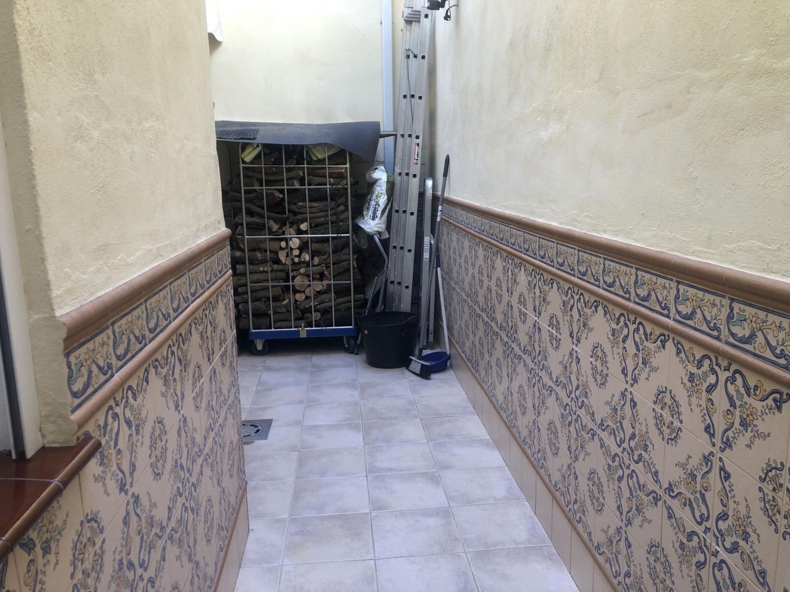 Adosado de 4 habitaciones en Cuevas Bajas en venta - 123.000 € (Ref: 9659624)