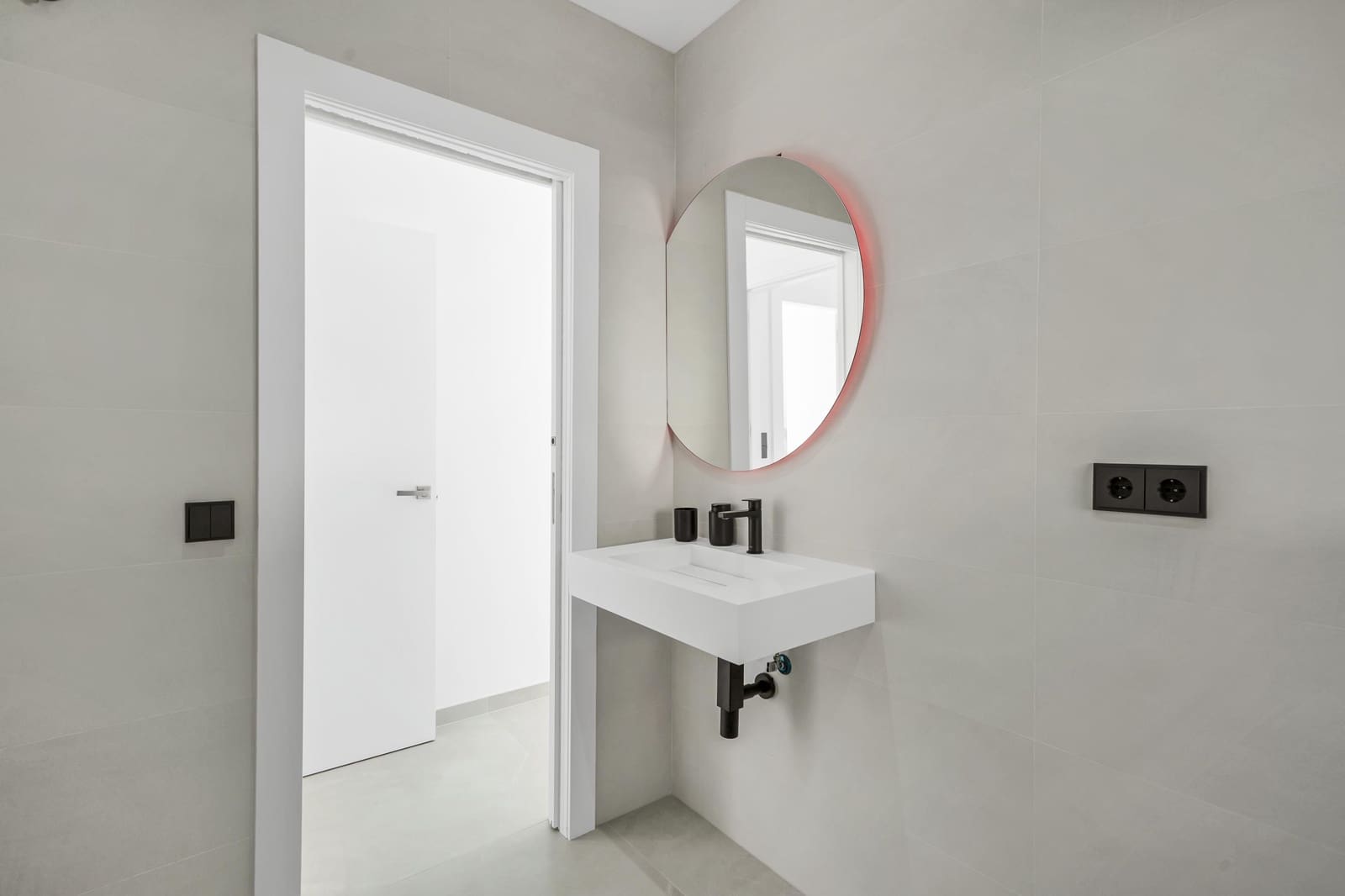 4 Zimmer Villa zu verkaufen in La Quinta mit Pool - 3.500.000 € (Ref: 9686773)