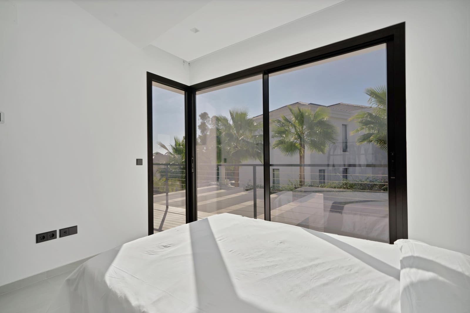 4 Zimmer Villa zu verkaufen in La Quinta mit Pool - 3.500.000 € (Ref: 9686773)