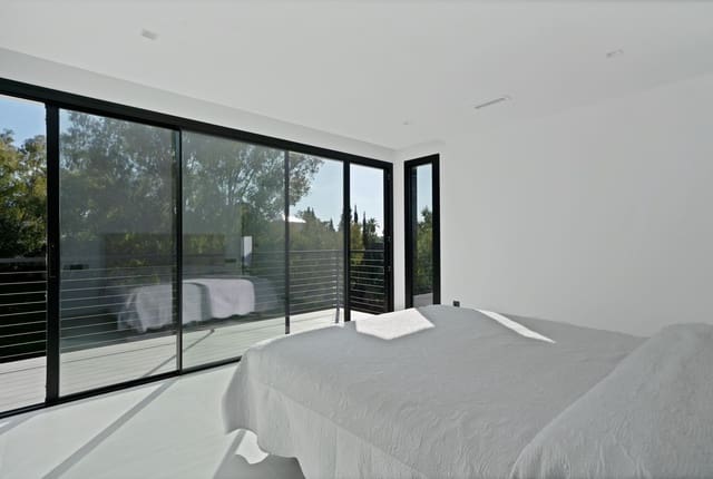 4 soveværelse Villa til salg i La Quinta, Benahavís med swimmingpool - € 3.500.000 (Ref: 9686773)