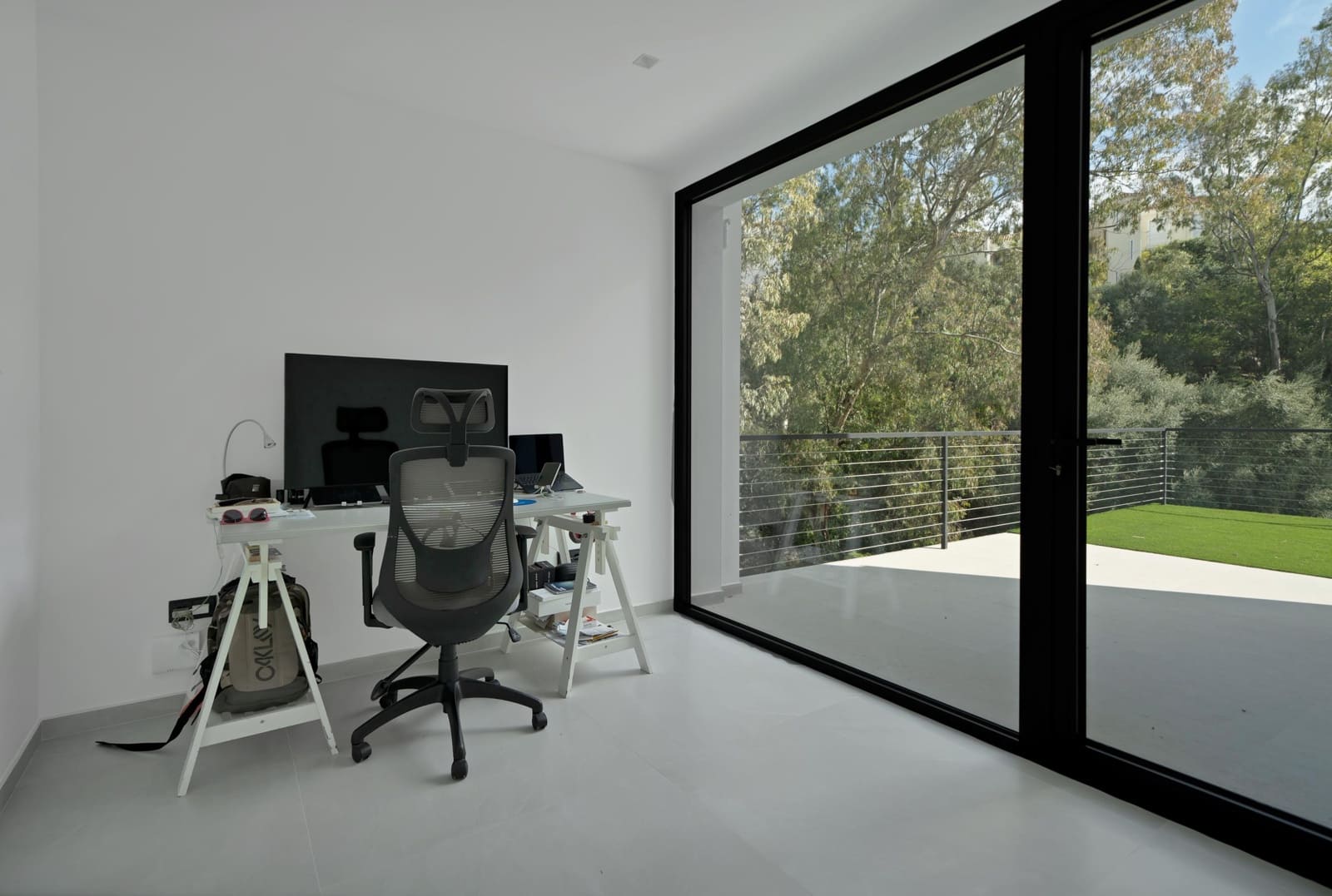 4 bedroom Villa for sale in La Quinta with pool - € 3,500,000 (Ref: 9686773)