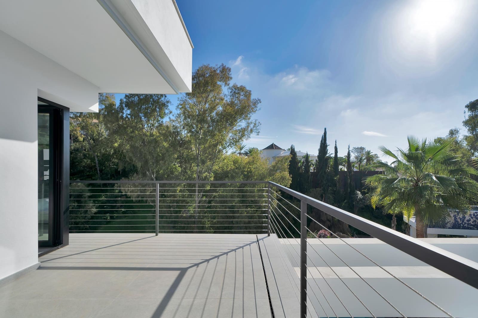 4 bedroom Villa for sale in La Quinta with pool - € 3,500,000 (Ref: 9686773)