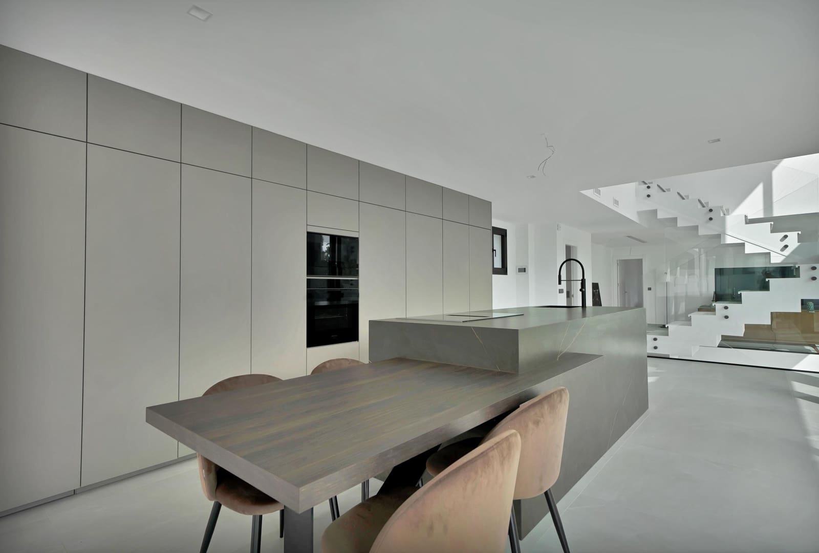 4 soverom Villa til salgs i La Quinta med svømmebasseng garasje - € 3 500 000 (Ref: 9686773)