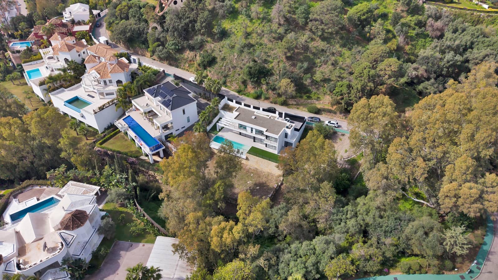 4 soverom Villa til salgs i La Quinta med svømmebasseng garasje - € 3 500 000 (Ref: 9686773)