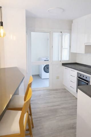 3 soverom Leilighet til leie i Marbesa, Marbella med svømmebasseng - € 2 400 (Ref: 9691142)