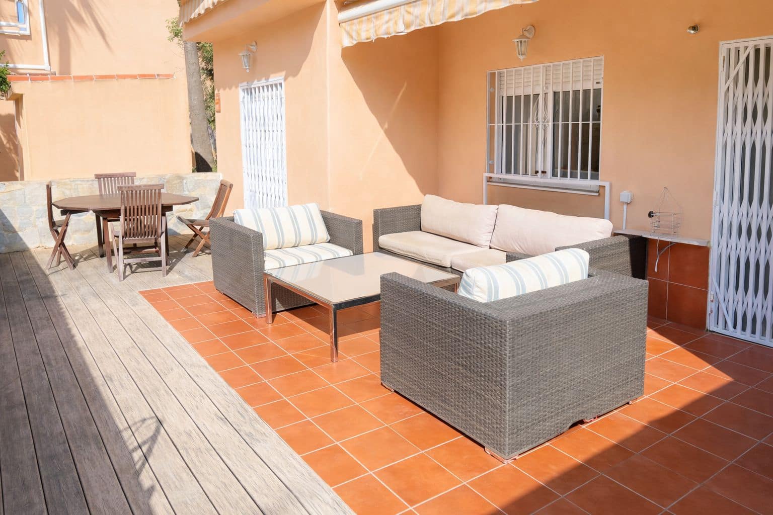 3 soverom Leilighet til leie i Marbesa med svømmebasseng - € 2 400 (Ref: 9691142)