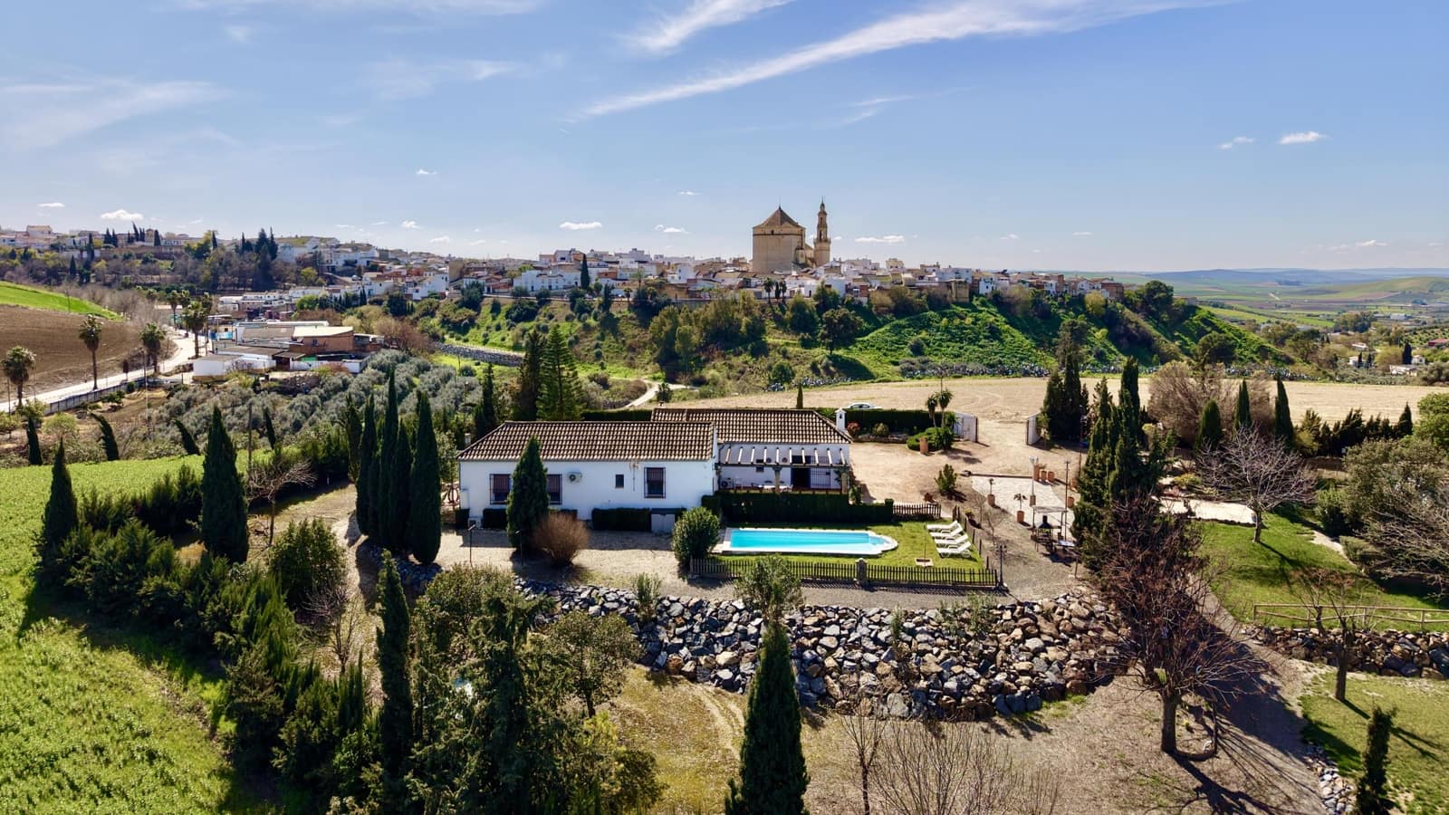 3 slaapkamer Finca/Landhuis te koop in Santaella met zwembad - € 480.000 (Ref: 9691143)