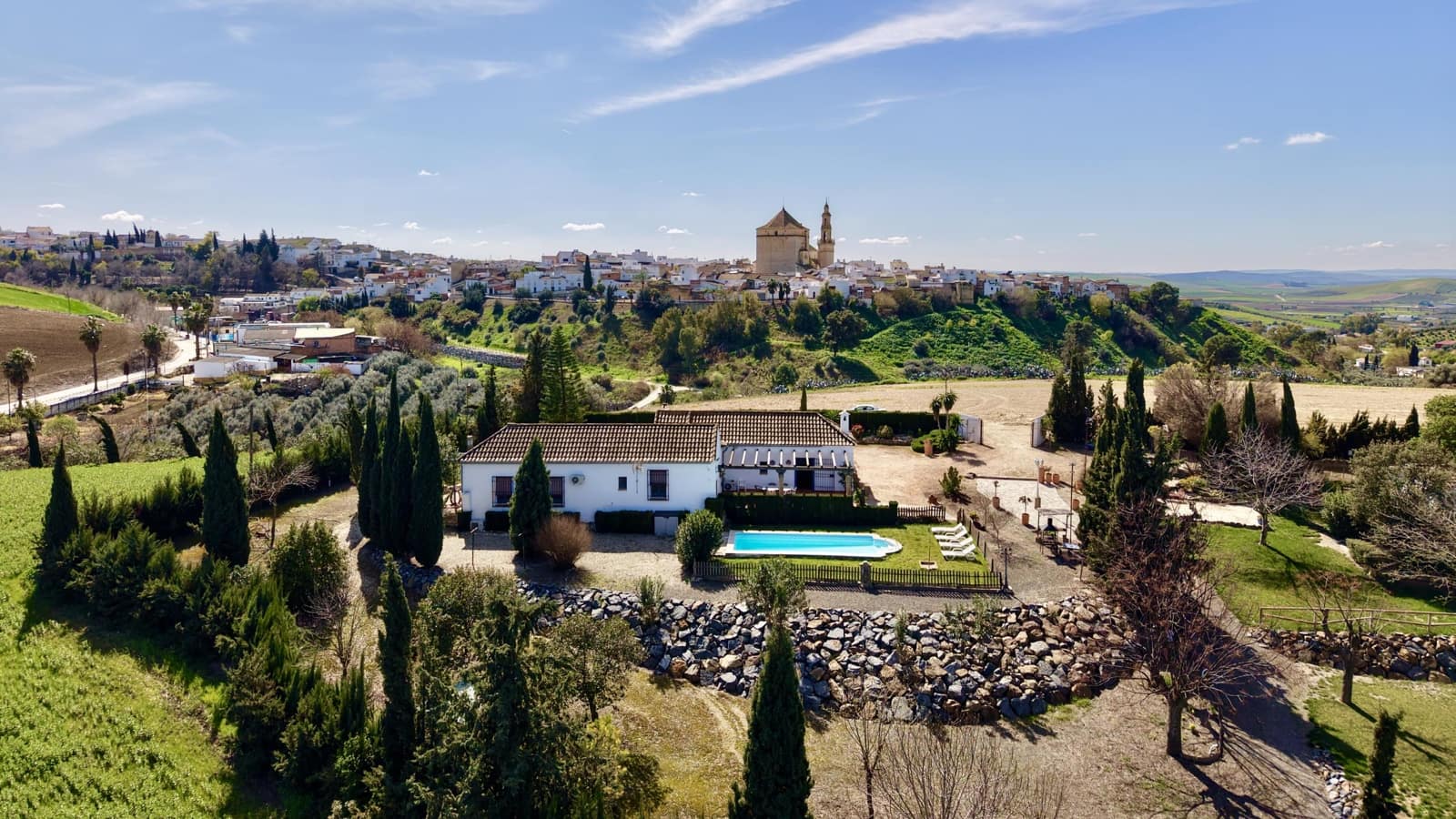 3 slaapkamer Finca/Landhuis te koop in Santaella met zwembad - € 449.000 (Ref: 9691143)