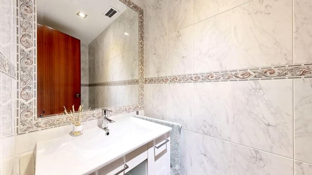 Apartamento de 3 habitaciones en Fuengirola en venta con garaje - 379.000 € (Ref: 9691144)
