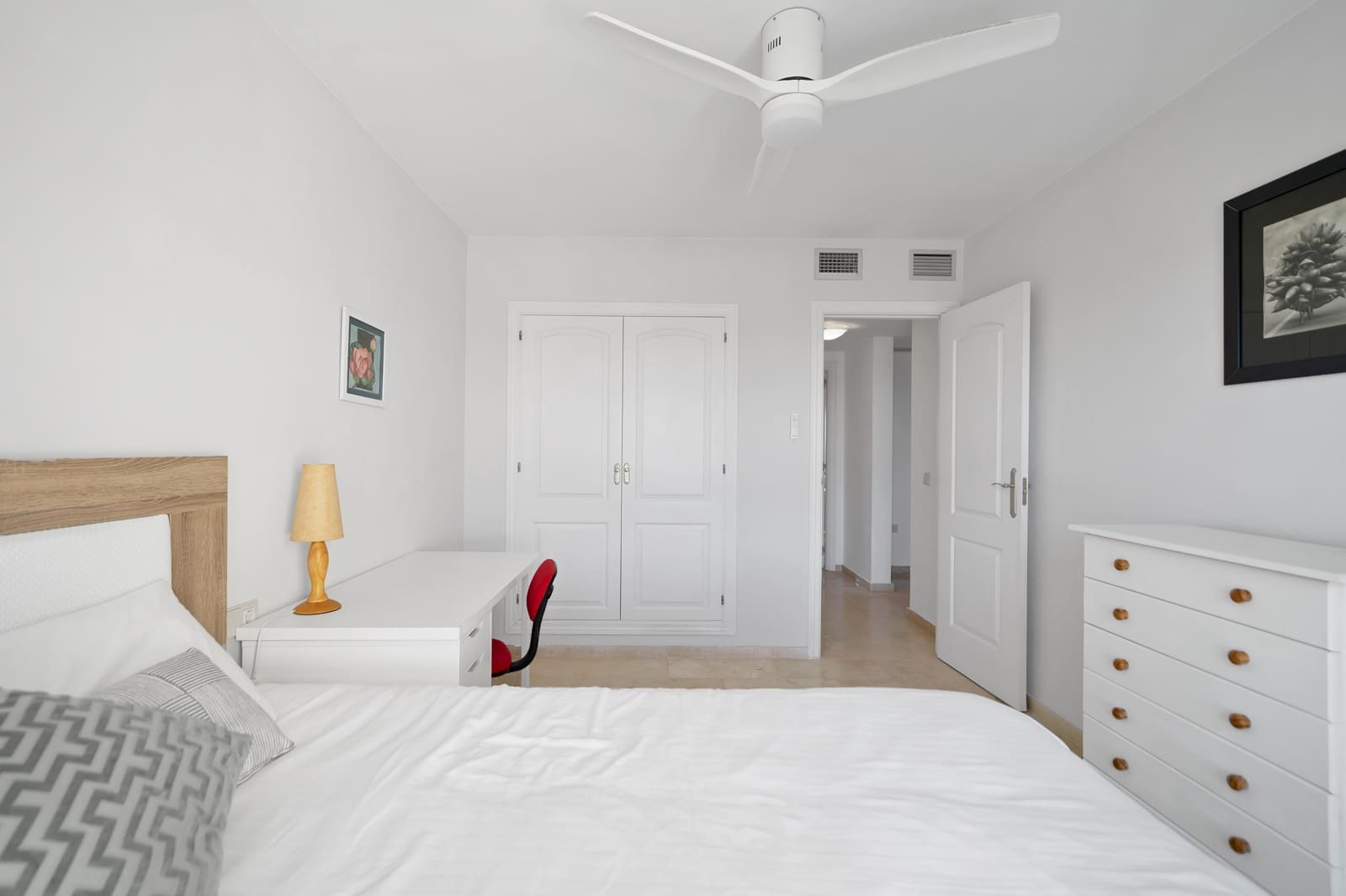 2 chambre Penthouse à vendre à New Golden Mile avec piscine - 385 000 € (Ref: 9696314)