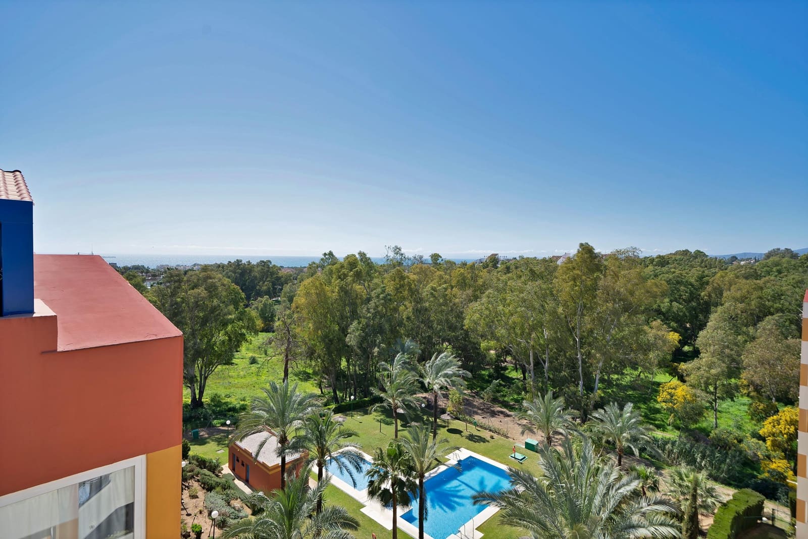 2 chambre Penthouse à vendre à New Golden Mile avec piscine - 385 000 € (Ref: 9696314)