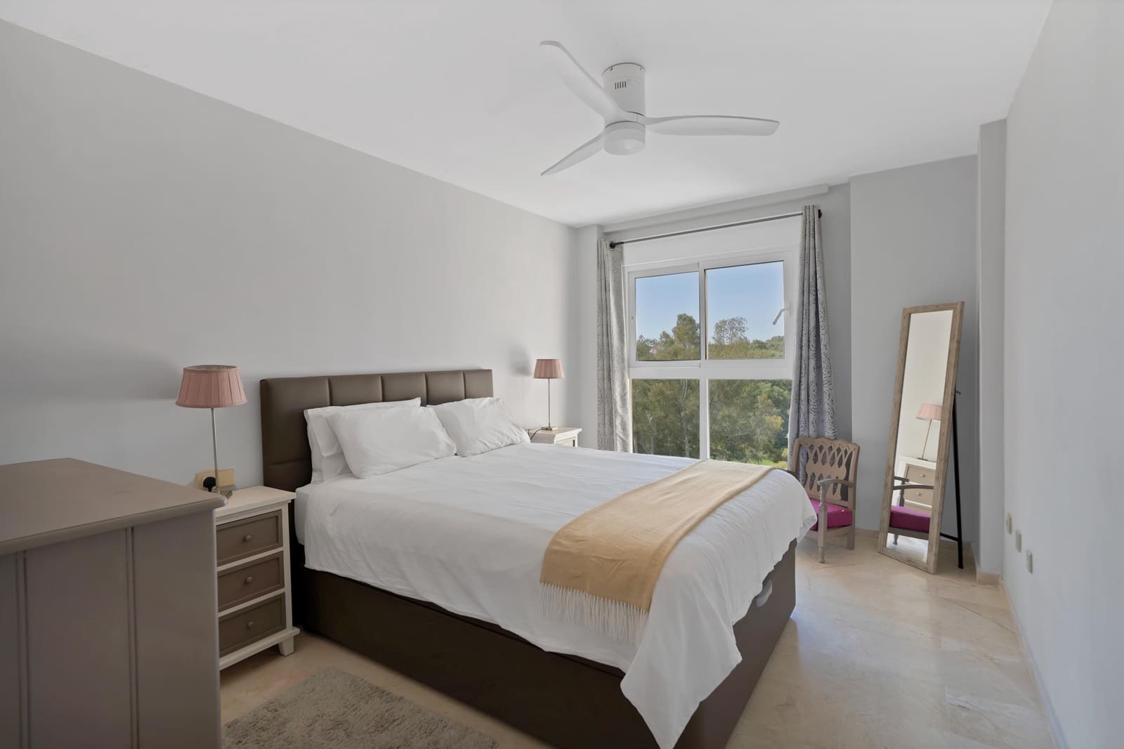 2 bedroom Penthouse for sale in New Golden Mile with pool - € 385,000 (Ref: 9696314)