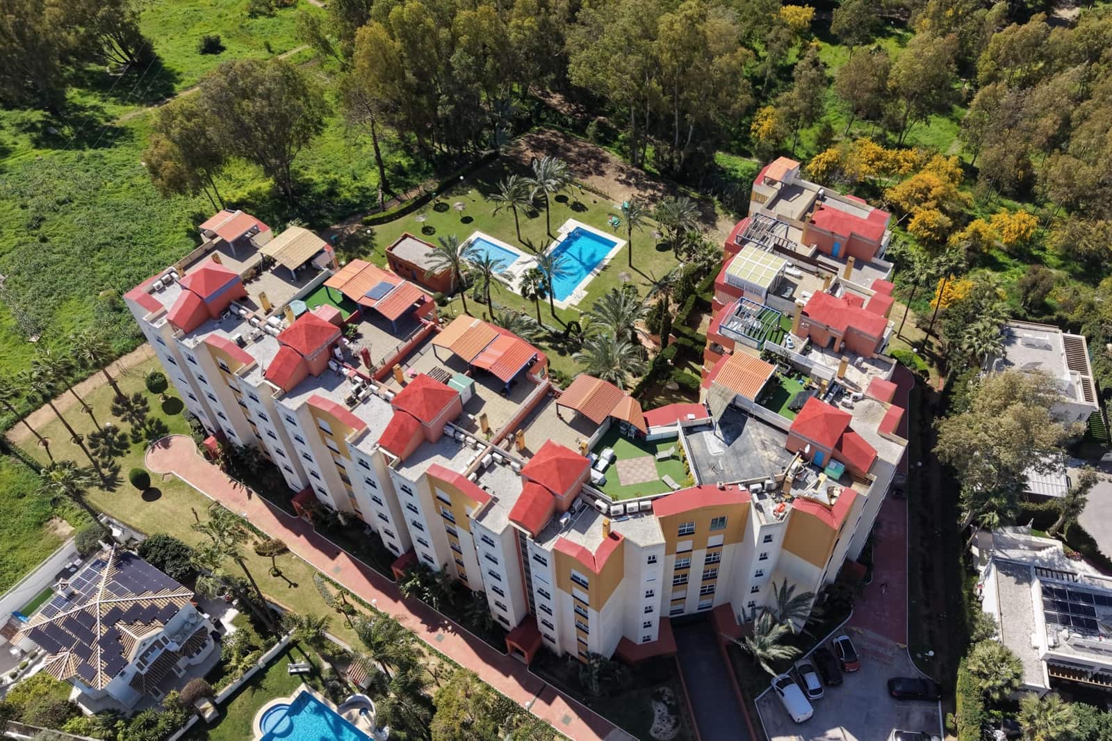 2 bedroom Penthouse for sale in New Golden Mile with pool - € 385,000 (Ref: 9696314)