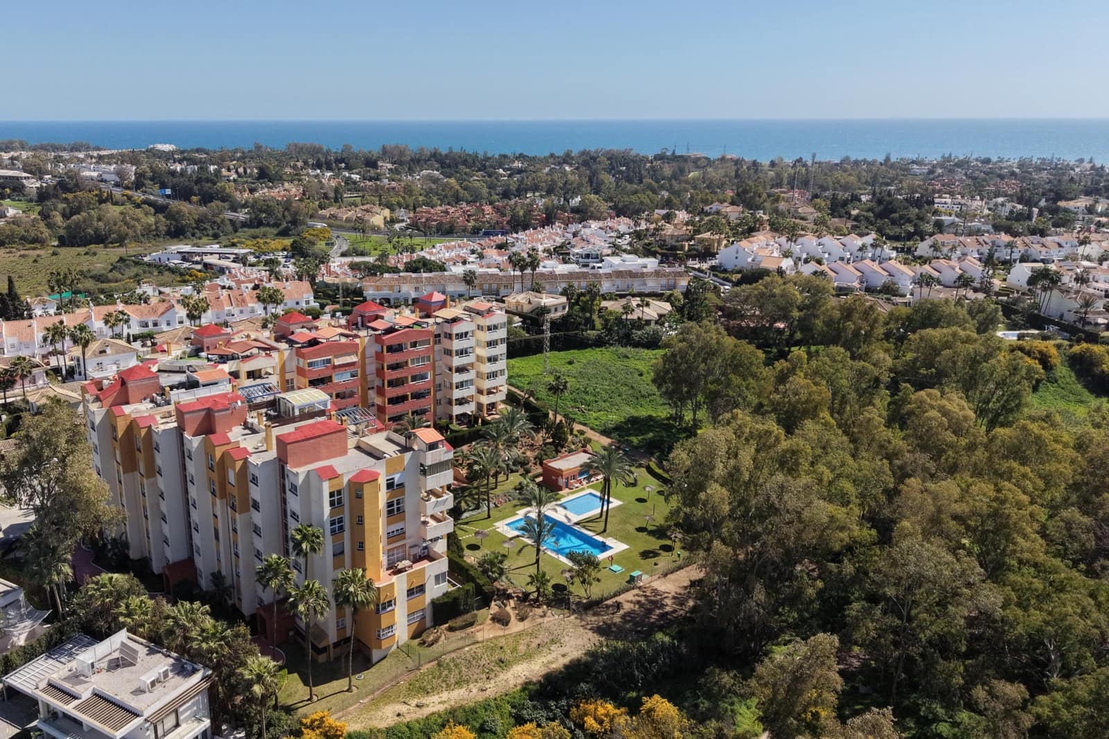 2 bedroom Penthouse for sale in New Golden Mile with pool - € 365,000 (Ref: 9696314)