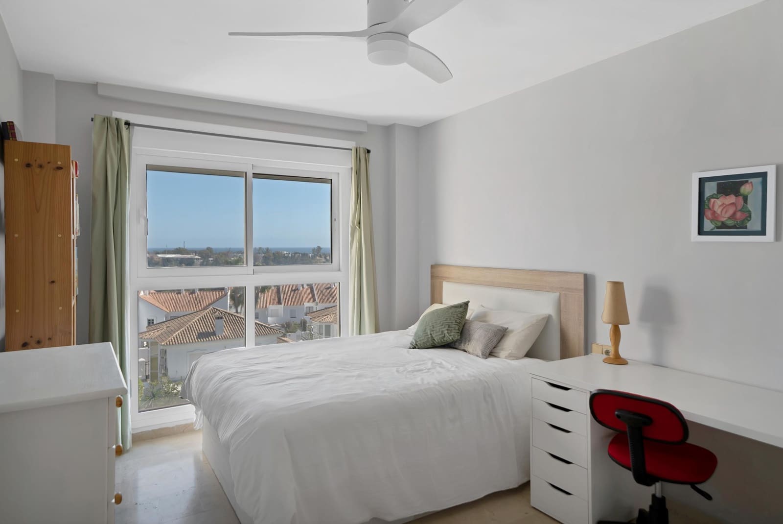 2 bedroom Penthouse for sale in New Golden Mile with pool - € 365,000 (Ref: 9696314)