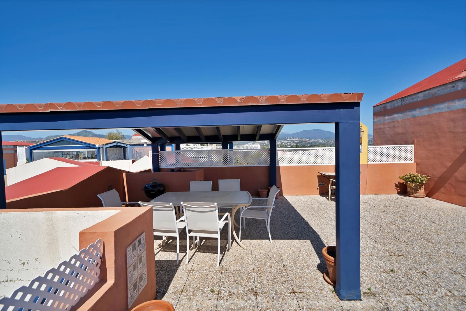 2 bedroom Penthouse for sale in New Golden Mile with pool - € 365,000 (Ref: 9696314)