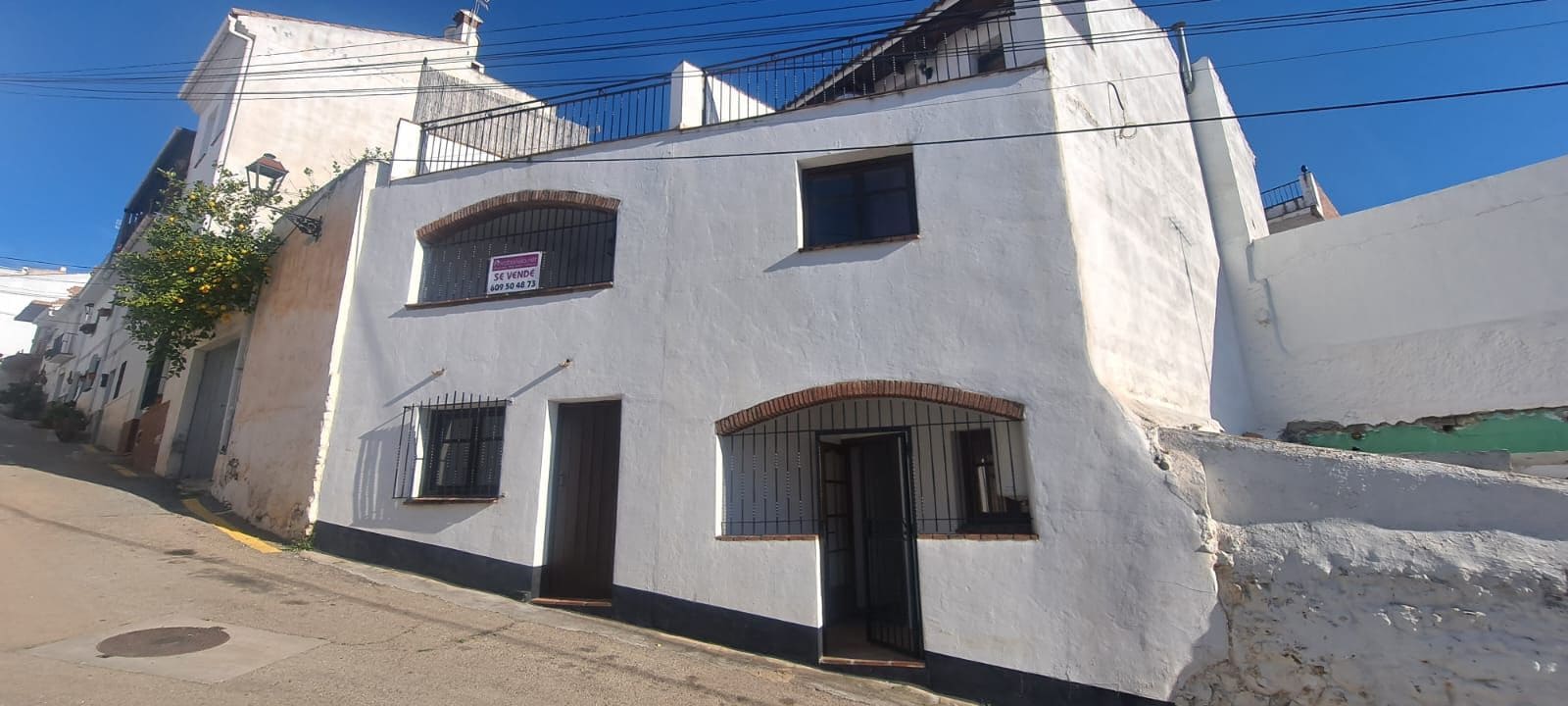 3 bedroom Villa for sale in Alozaina - € 120,000 (Ref: 9702123)