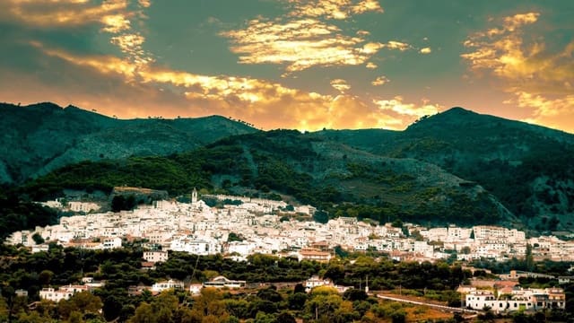 5 makuuhuone Huvila myytävänä paikassa Casarabonela - 210 000 € (Ref: 9702125)