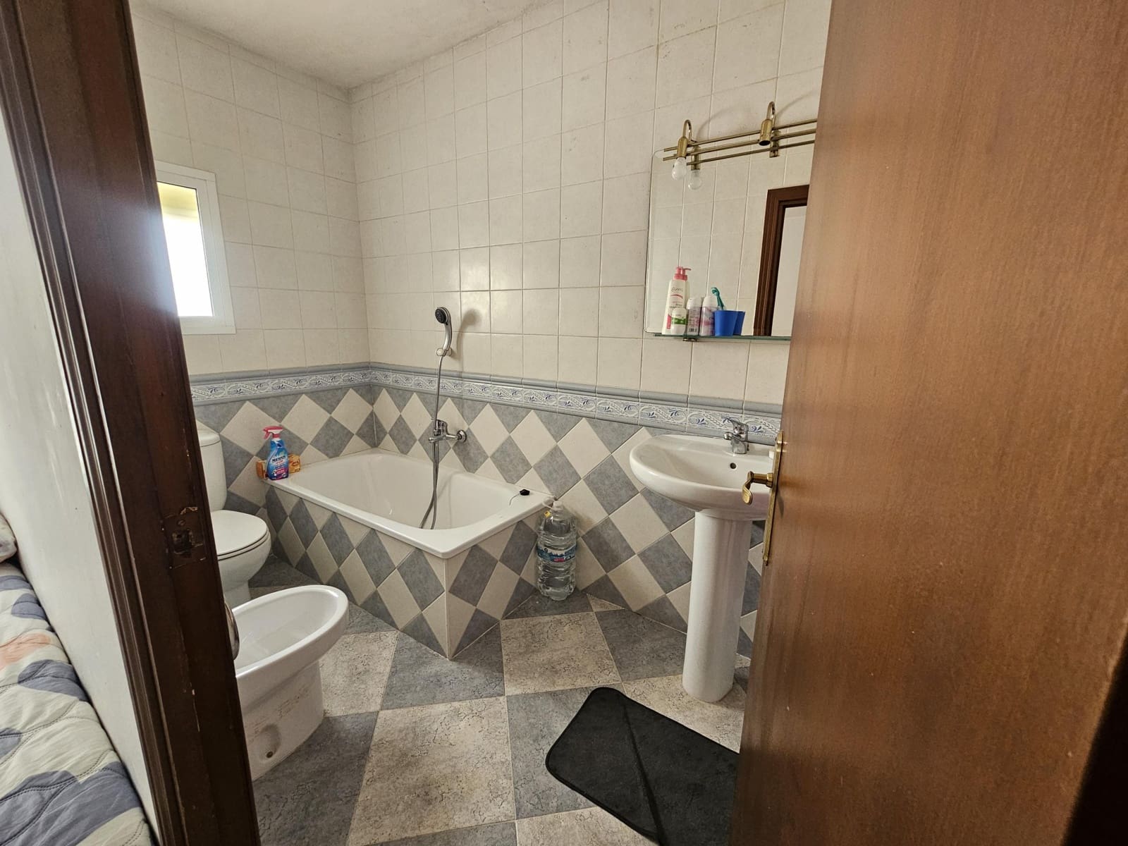5 makuuhuone Huvila myytävänä paikassa Casarabonela - 199 000 € (Ref: 9702125)