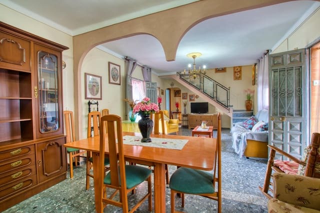 3 soveværelse Rækkehus til salg i Oropesa  med garage - € 150.000 (Ref: 9702126)