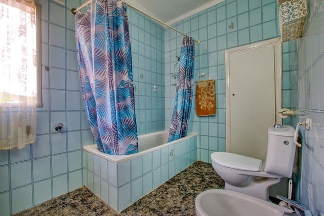 3 soveværelse Rækkehus til salg i Oropesa  med garage - € 150.000 (Ref: 9702126)