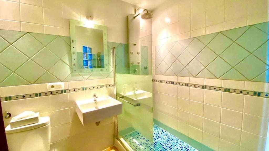 5 bedroom Apartment for sale in Casarabonela - € 336,000 (Ref: 9702132)