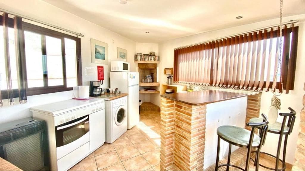 5 bedroom Apartment for sale in Casarabonela - € 336,000 (Ref: 9702132)