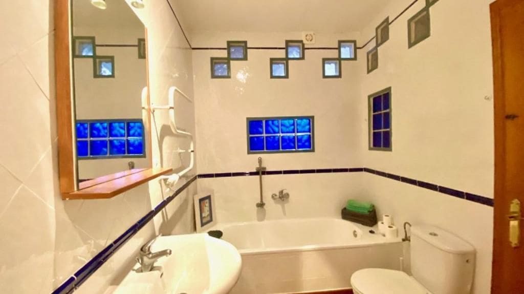 5 bedroom Apartment for sale in Casarabonela - € 336,000 (Ref: 9702132)