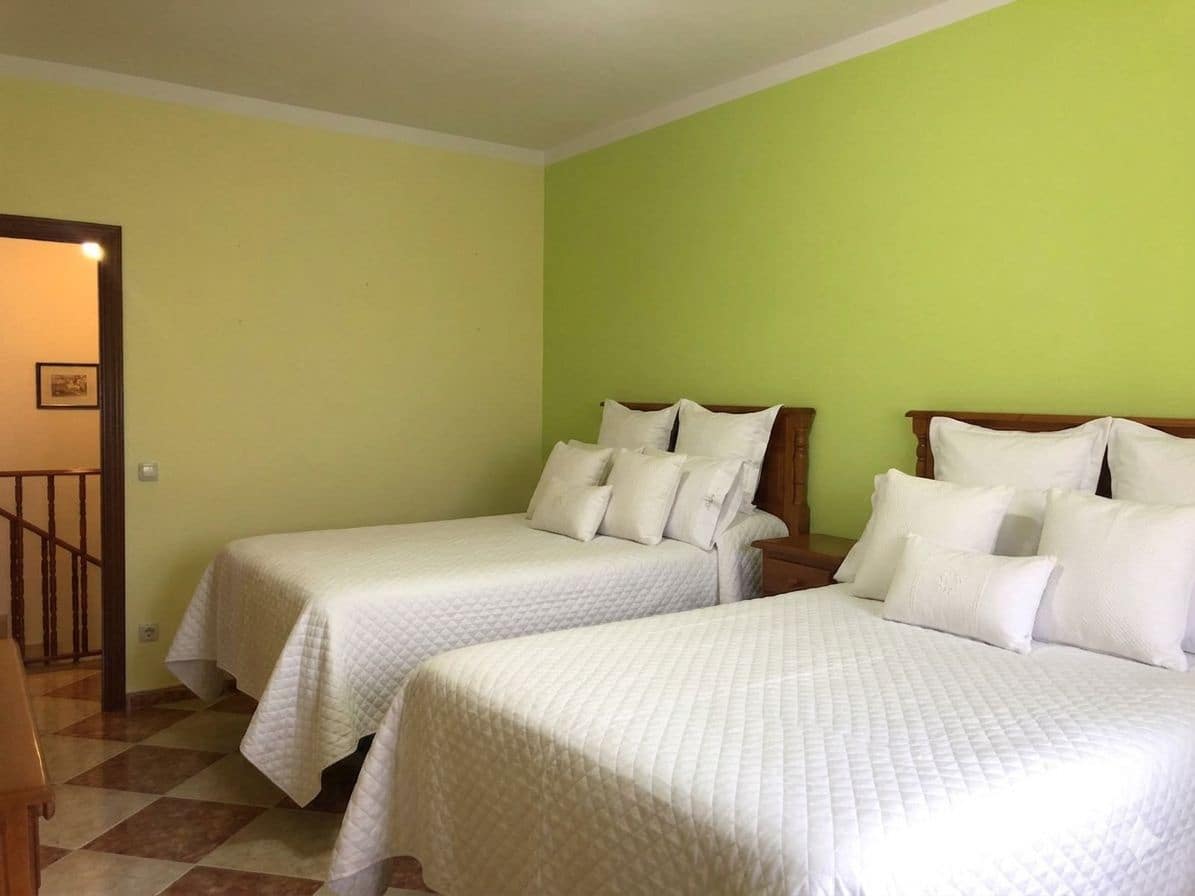 4 bedroom Terraced Villa for sale in Cuevas de San Marcos - € 145,000 (Ref: 9721904)