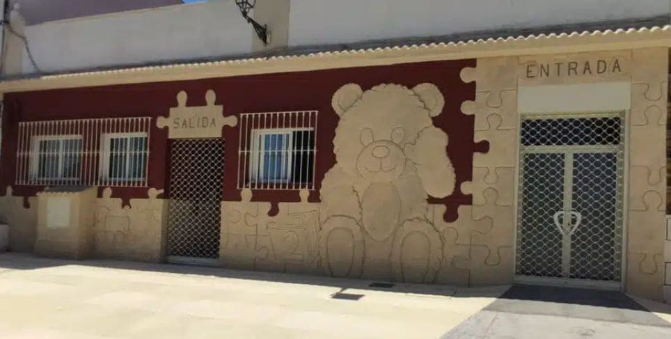 4 bedroom Terraced Villa for sale in Cuevas de San Marcos - € 145,000 (Ref: 9721904)