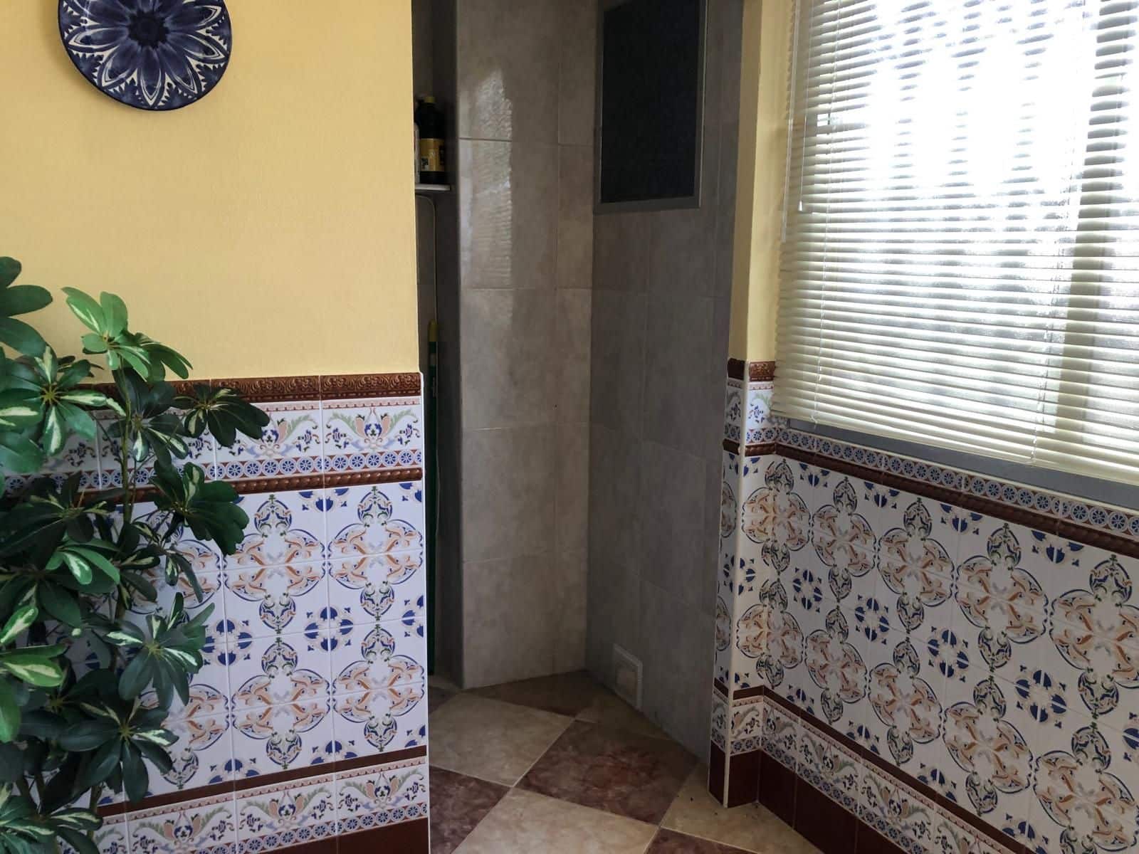 4 bedroom Terraced Villa for sale in Cuevas de San Marcos - € 145,000 (Ref: 9721904)