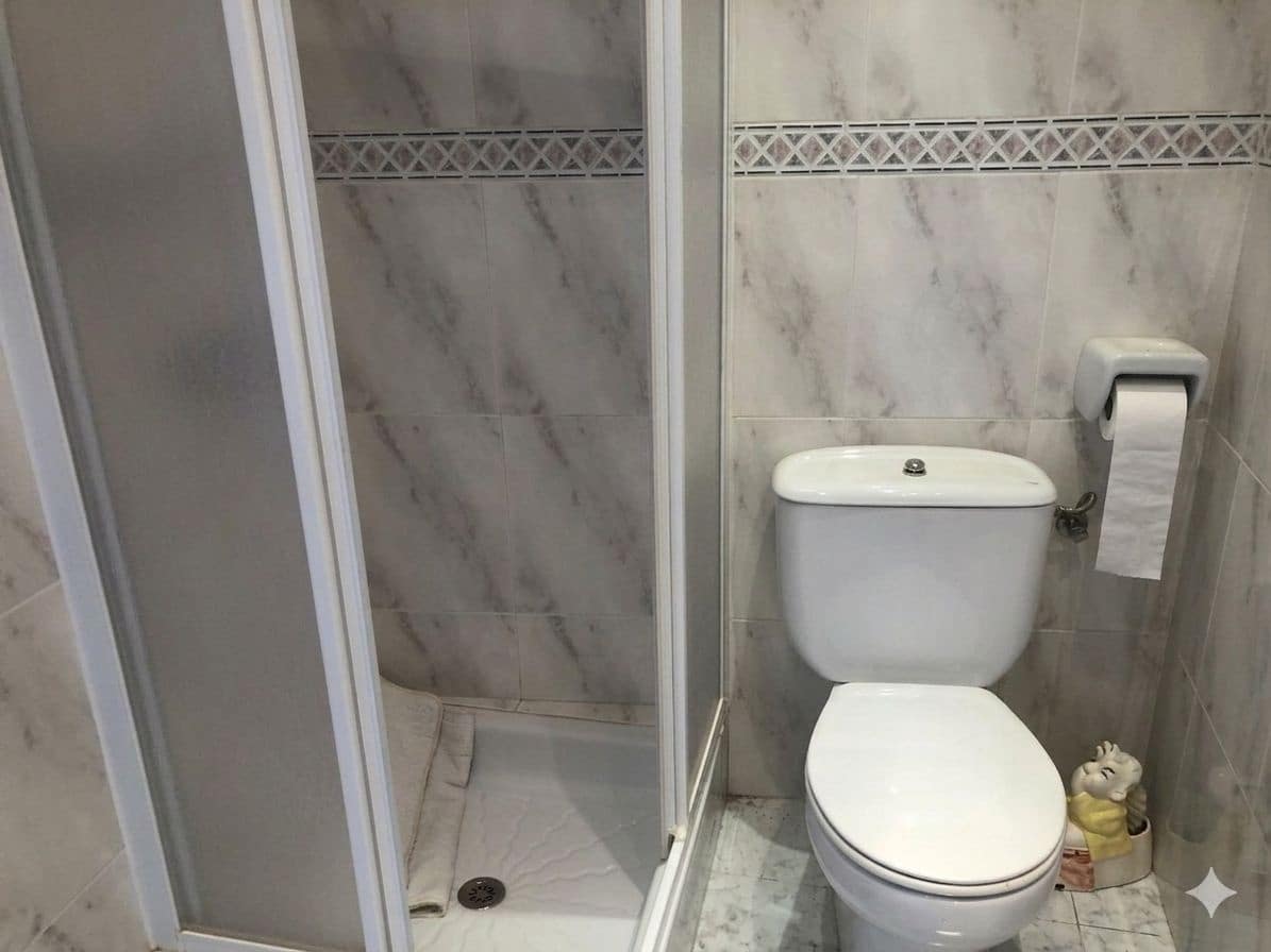 4 bedroom Terraced Villa for sale in Cuevas de San Marcos - € 145,000 (Ref: 9721904)