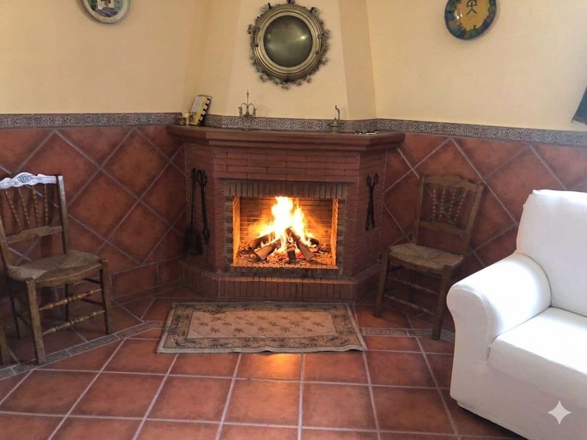 4 bedroom Terraced Villa for sale in Cuevas de San Marcos - € 145,000 (Ref: 9721904)