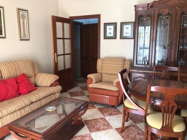 4 makuuhuone Rivitalo myytävänä paikassa Cuevas de San Marcos - 129 000 € (Ref: 9721904)