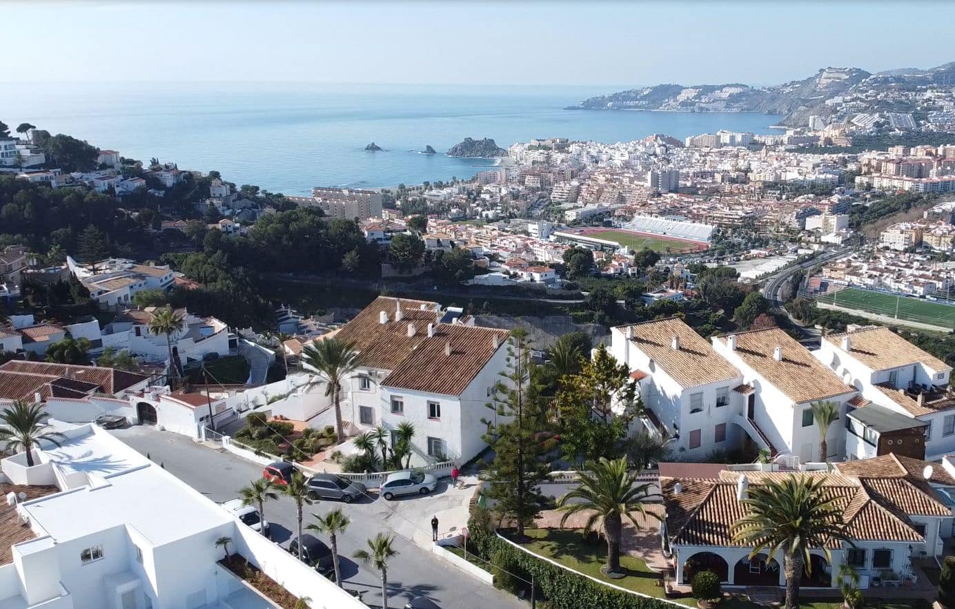 2 bedroom Apartment for sale in Almunecar - € 260,000 (Ref: 9721905)