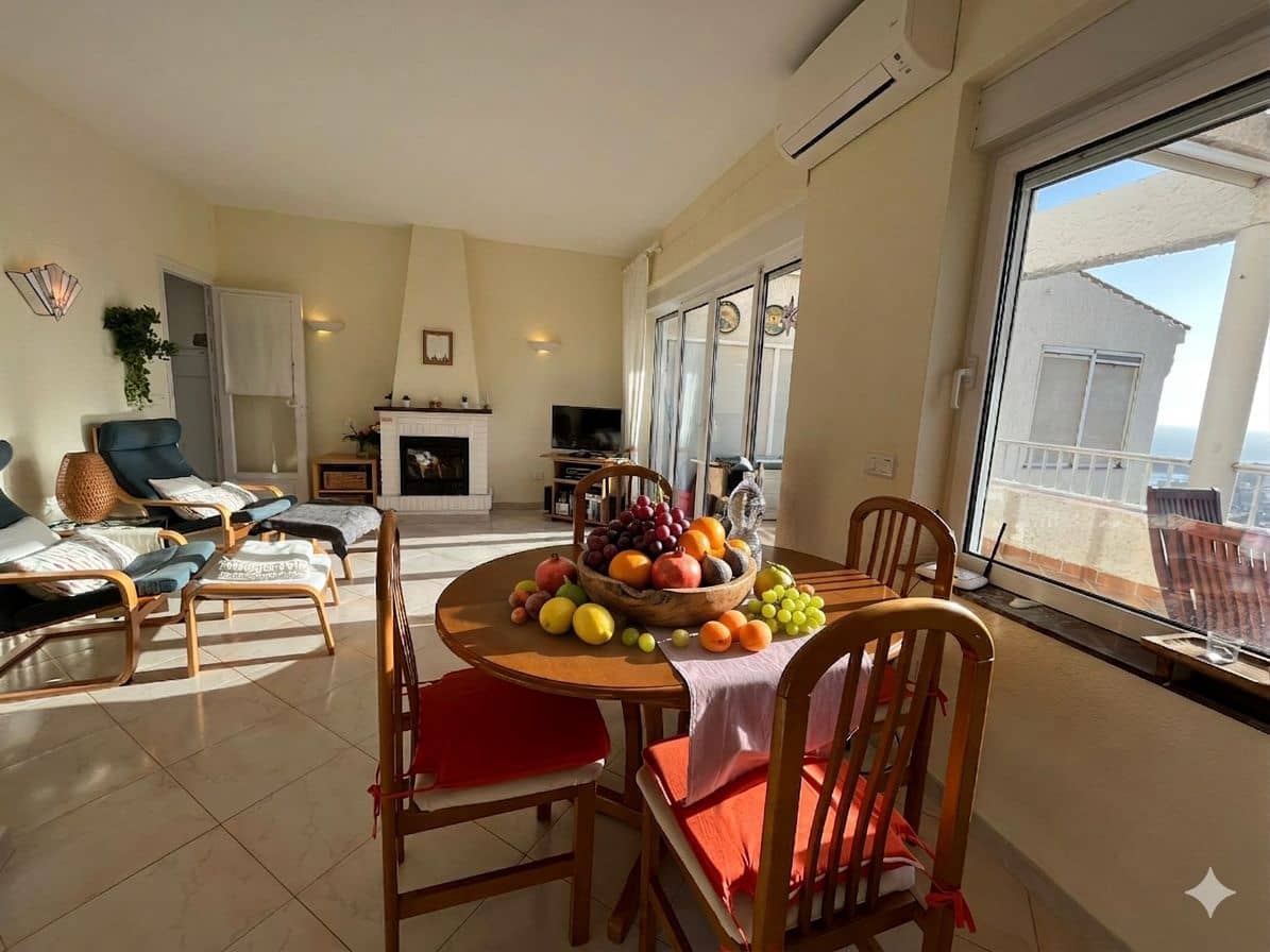 2 bedroom Apartment for sale in Almunecar - € 260,000 (Ref: 9721905)