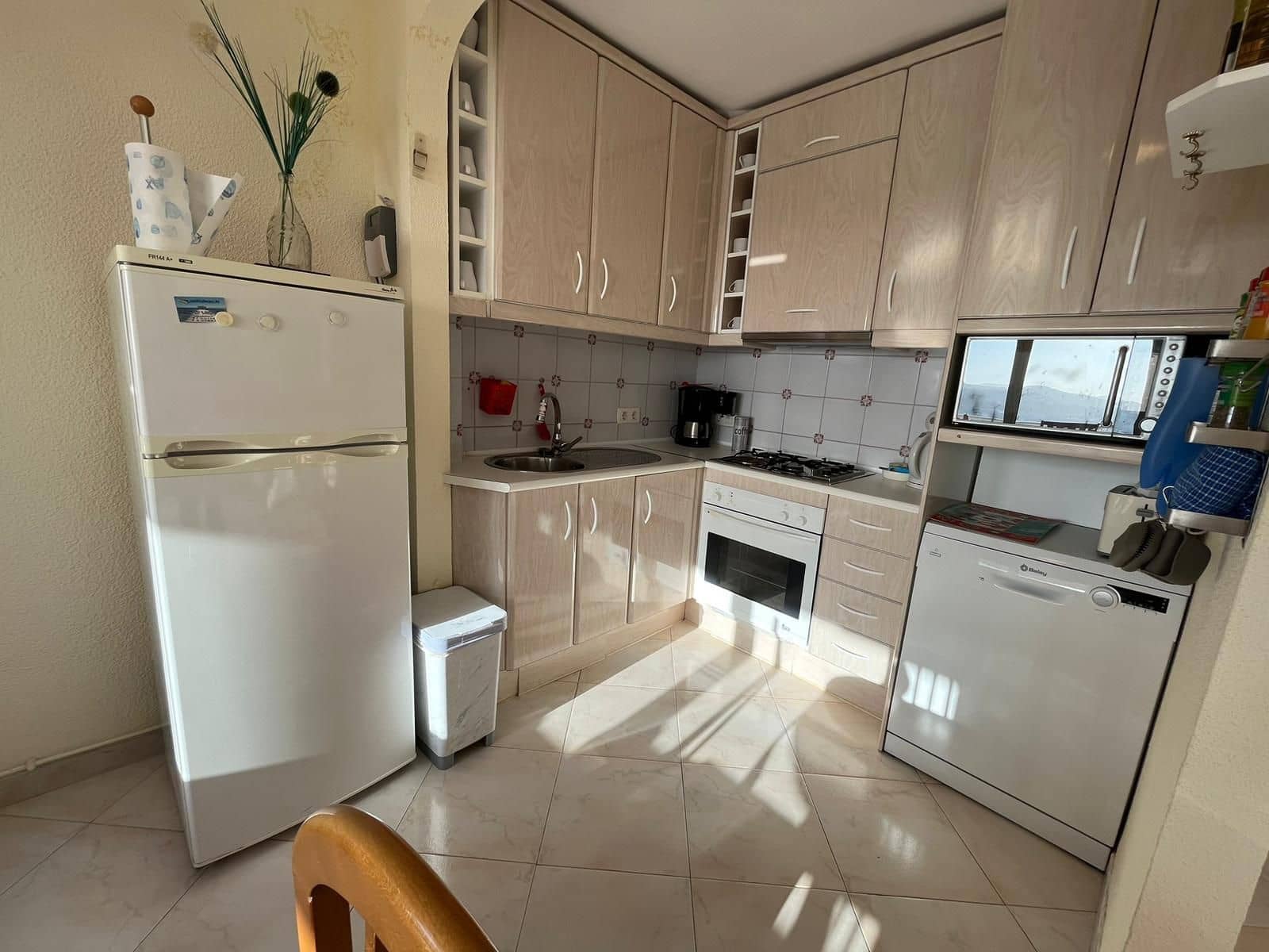 2 bedroom Apartment for sale in Almunecar - € 260,000 (Ref: 9721905)