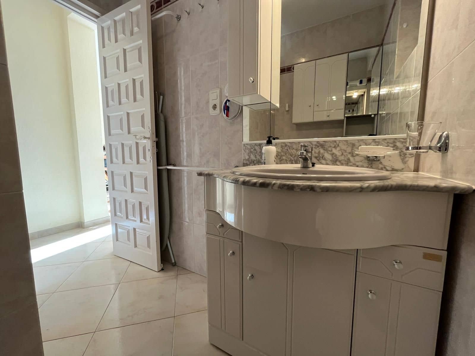 2 bedroom Apartment for sale in Almunecar - € 260,000 (Ref: 9721905)