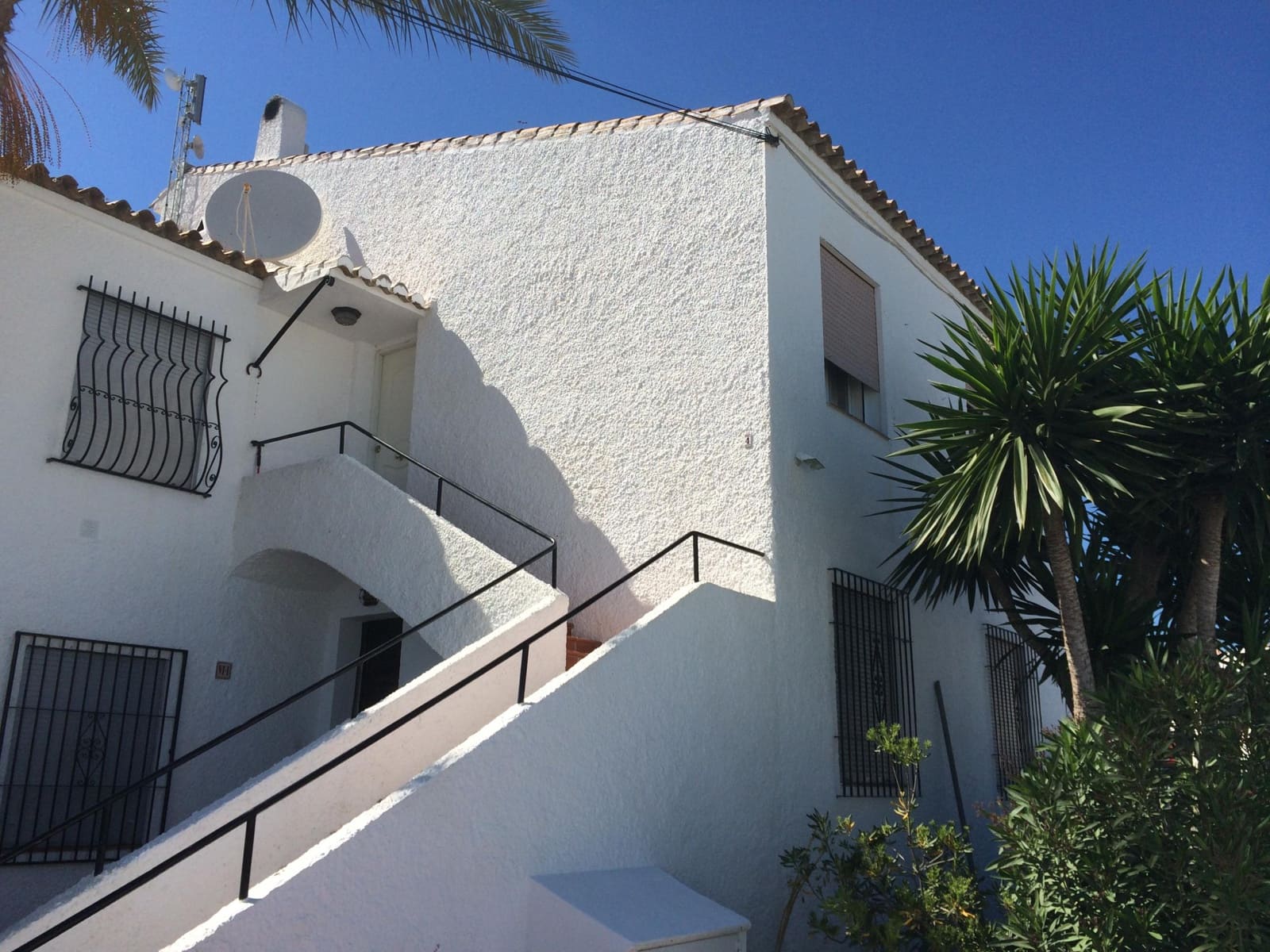 2 bedroom Apartment for sale in Almunecar - € 260,000 (Ref: 9721905)