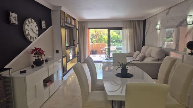 2 soveværelse Lejlighed til salg i Los Flamingos, Benahavís med swimmingpool garage - € 449.000 (Ref: 9721906)