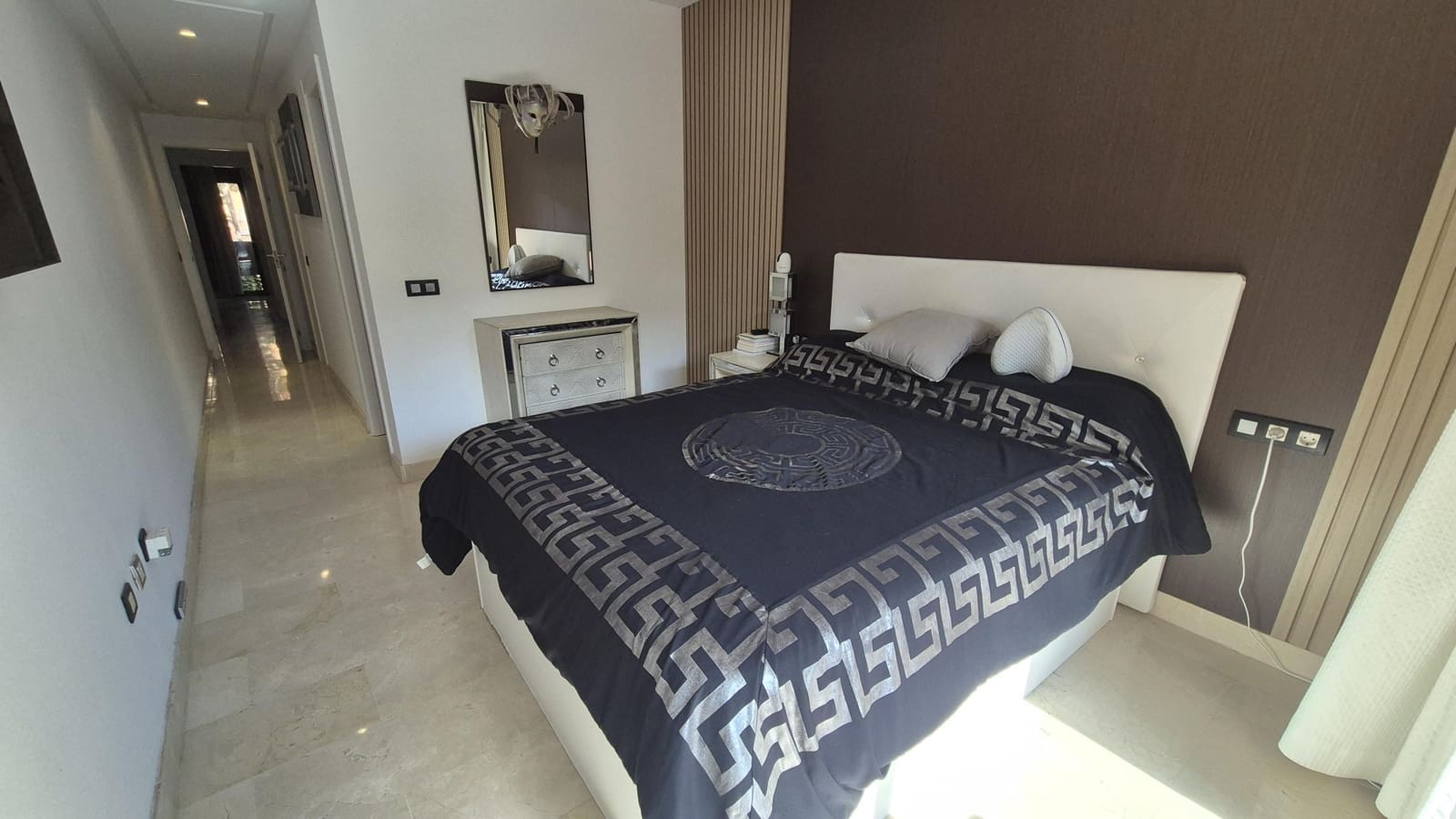 Apartamento de 2 habitaciones en Los Flamingos en venta con piscina garaje - 449.000 € (Ref: 9721906)