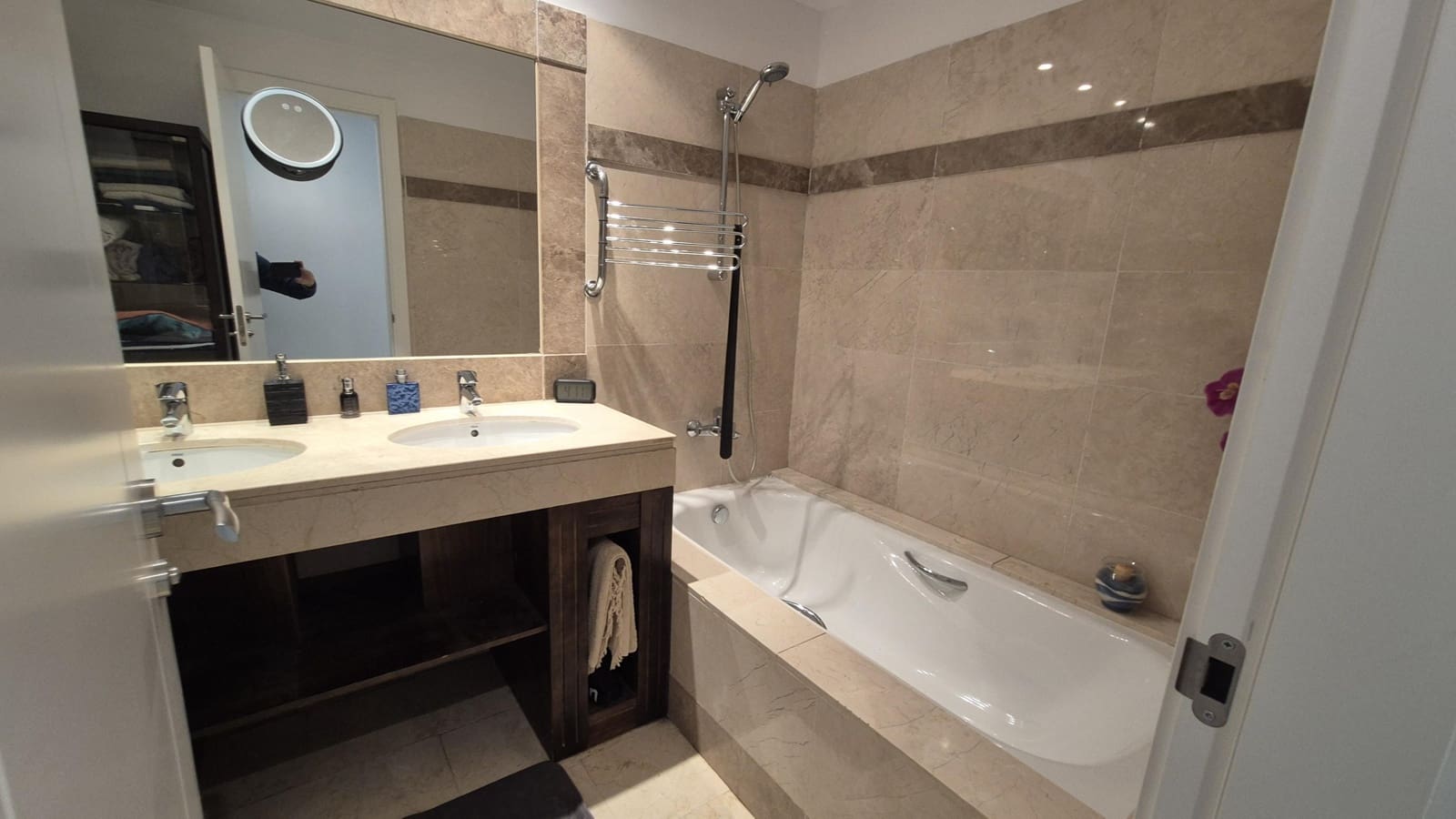 Apartamento de 2 habitaciones en Los Flamingos en venta con piscina garaje - 449.000 € (Ref: 9721906)